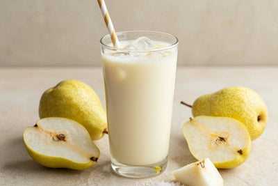 No-Added-Sugar Pear Smoothie in a glass