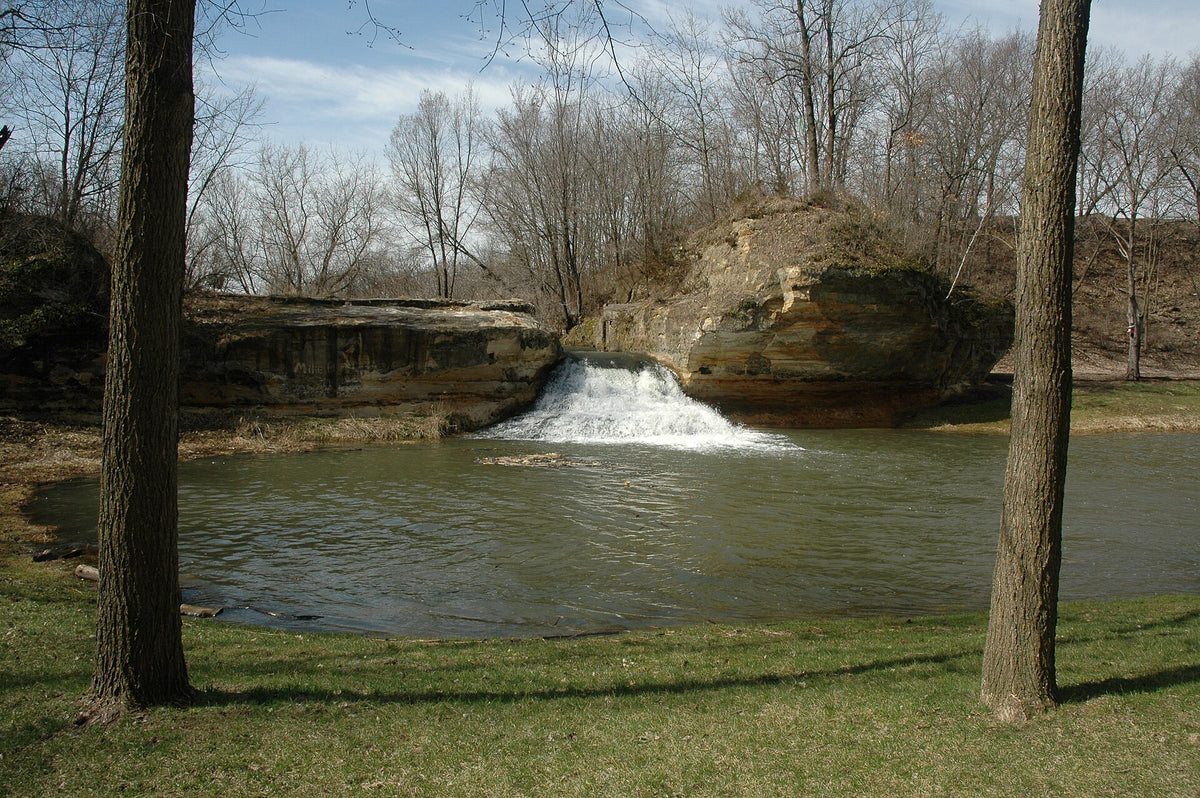 Historic Bluff Country Scenic Byway: Como Falls