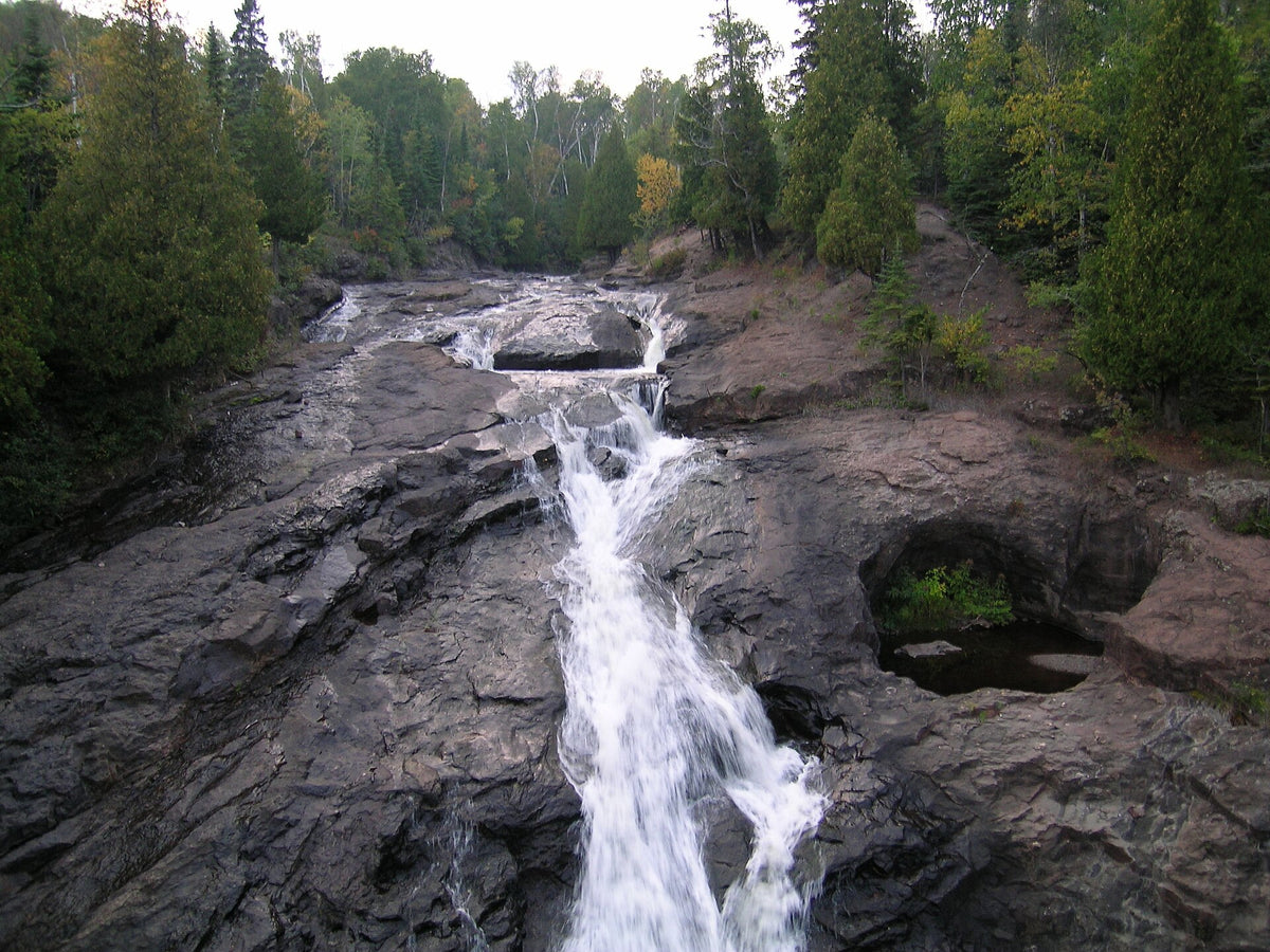 North Shore Scenic Drive: Falls at Cross River